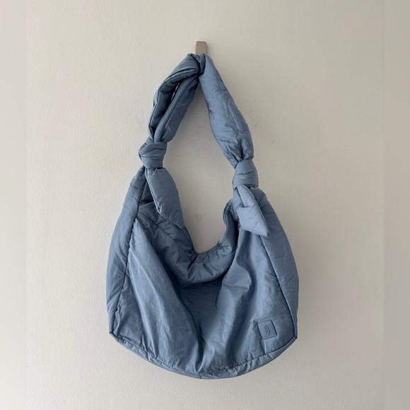 FREE PEOPLE NWT Plush Power Caryall Bag in Blue - Picture 7 of 11